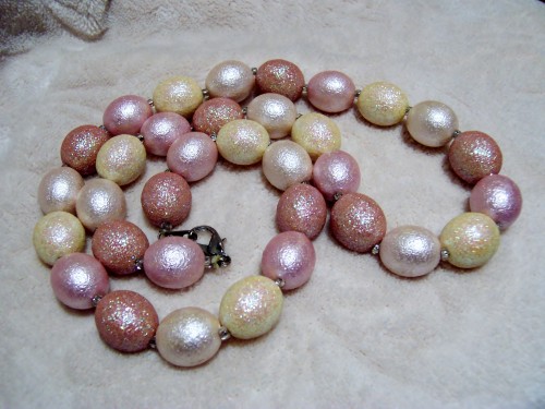 Pink and yellow glitter beads