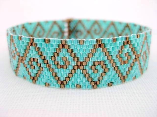 How to Improve your Even Count Peyote Stitch - Beads and Pieces