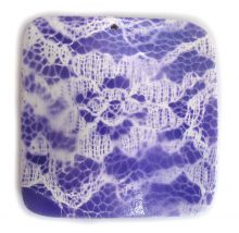 Wavy square pendant lace purple