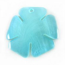 Hammershell blue flower wholesale pendant