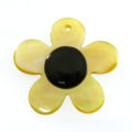 MOP, small flower blacktab dot 25mm wholesale pendant