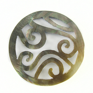 Blacklip shell round carved 40mm
